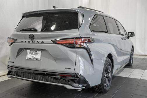 Cement 2026 Toyota Sienna XSE 7 Passenger