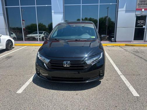 Crystal Black Pearl 2024 Honda Odyssey Sport