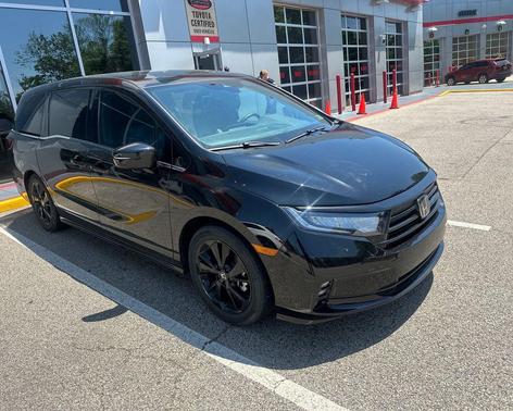 Crystal Black Pearl 2024 Honda Odyssey Sport