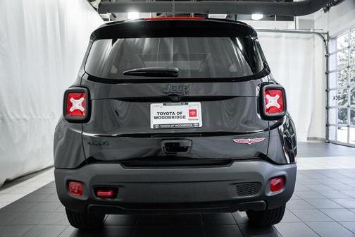 2023 Jeep Renegade Trailhawk