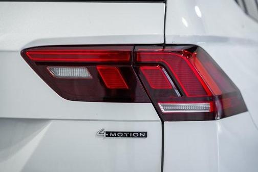 2024 Volkswagen Tiguan 2.0T SE R-Line Black 4MOTION