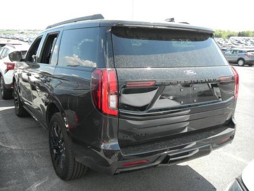 Dark Matter Gray Metallic 2025 Ford Expedition Platinum