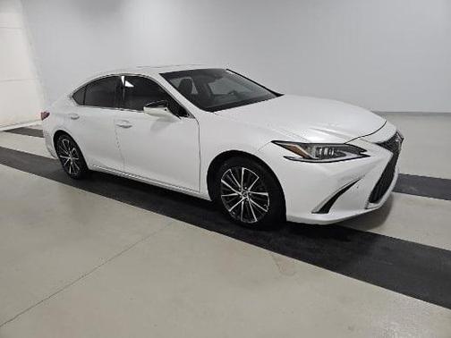 2022 Lexus ES 350 Base