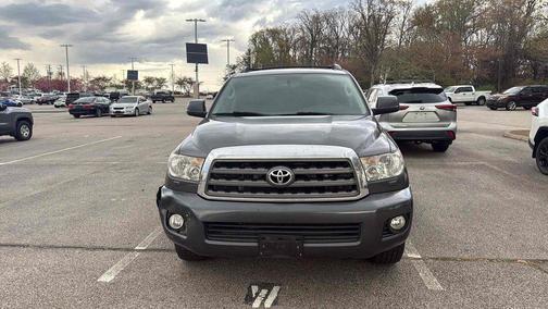 Magnetic Gray Metallic 2017 Toyota Sequoia SR5
