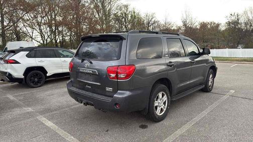Magnetic Gray Metallic 2017 Toyota Sequoia SR5