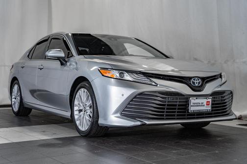 2018 Toyota Camry Hybrid XLE