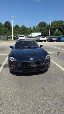 2019 FIAT 124 Spider Base