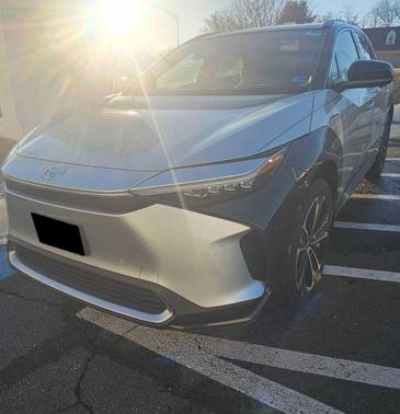 2023 Toyota bZ4X Limited