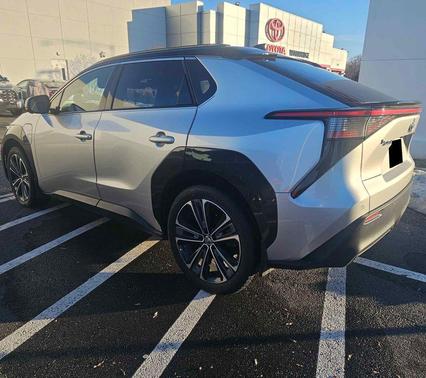 2023 Toyota bZ4X Limited