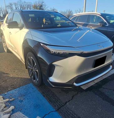 2023 Toyota bZ4X Limited