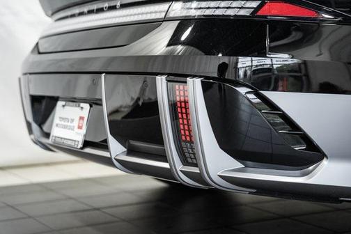 2025 Hyundai IONIQ 6 SE