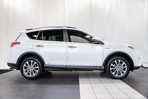 2018 Toyota RAV4 Hybrid SE