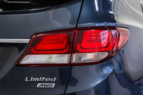 2017 Hyundai SANTA FE Limited