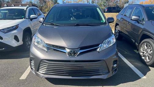 2020 Toyota Sienna XLE Premium