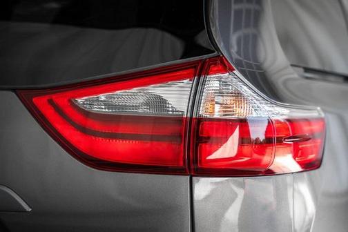 2020 Toyota Sienna XLE Premium