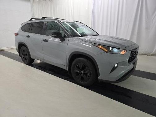 2024 Toyota Highlander Hybrid XLE
