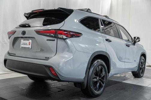 2024 Toyota Highlander Hybrid XLE