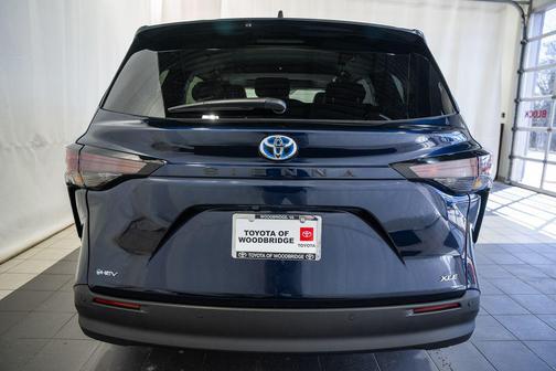 2025 Toyota Sienna XLE