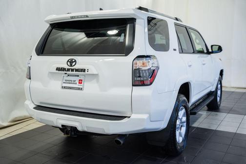 Ice Cap 2024 Toyota 4Runner SR5 Premium