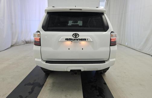 Ice Cap 2024 Toyota 4Runner SR5 Premium