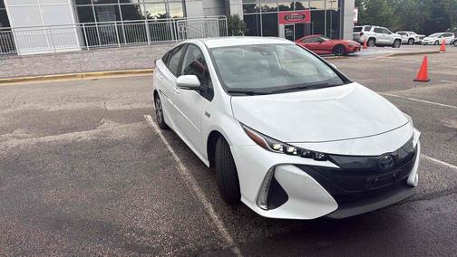 Wind Chill Pearl 2022 Toyota Prius Prime XLE