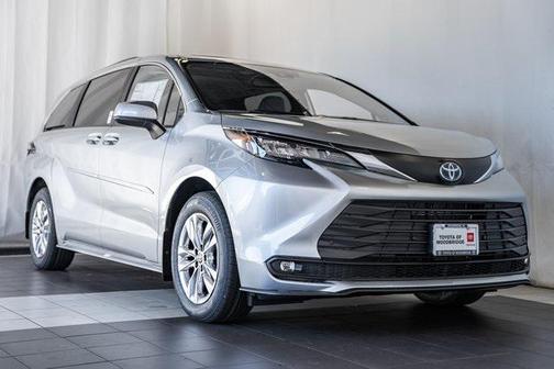 2025 Toyota Sienna XLE 7 Passenger