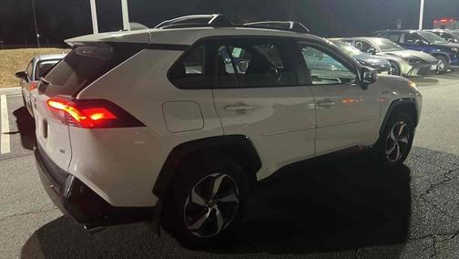 2024 Toyota RAV4 Prime SE