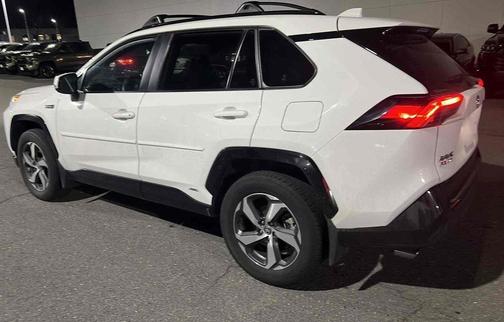 2024 Toyota RAV4 Prime SE