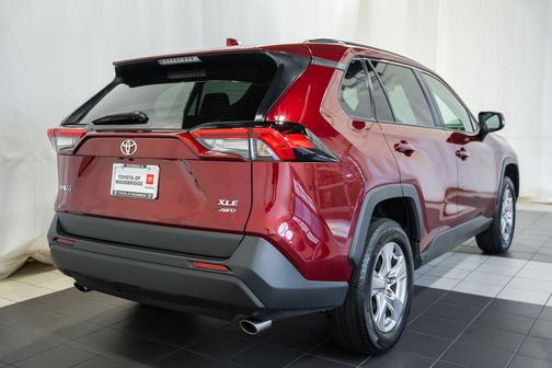 Pearl 2025 Toyota RAV4 XLE