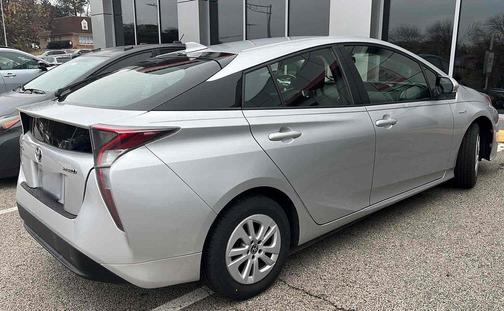 2016 Toyota Prius Two
