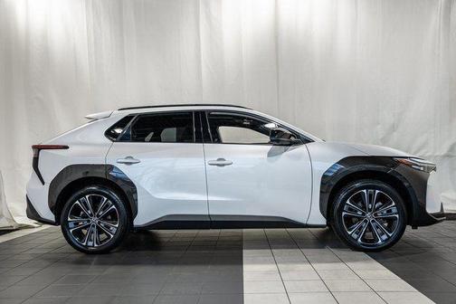 2023 Toyota bZ4X Limited