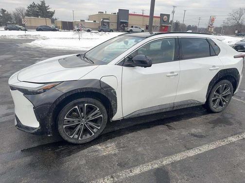 2023 Toyota bZ4X Limited