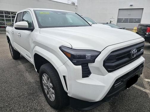 2024 Toyota Tacoma SR5