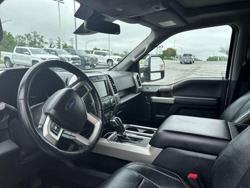 White Platinum Metallic Tri-Coat 2017 Ford F-150 Lariat