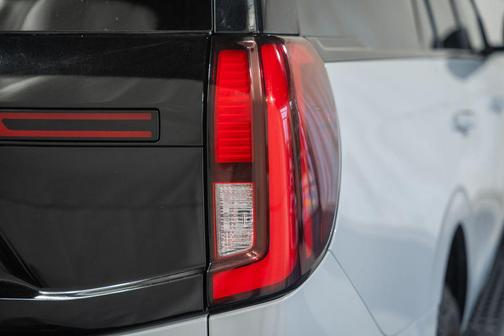 Silver Metallic 2025 Ford Expedition Tremor