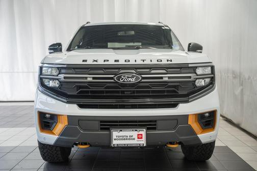 Silver Metallic 2025 Ford Expedition Tremor