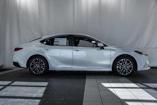 Wind Chill Prl 2026 Toyota Camry XLE