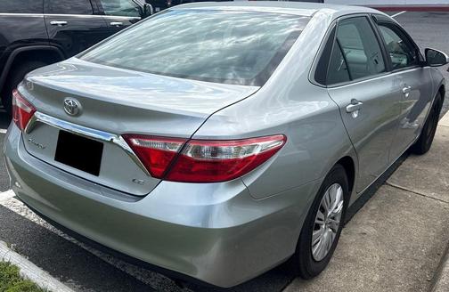 Celestial Silver Metallic 2017 Toyota Camry LE
