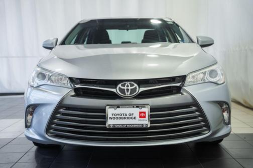 Celestial Silver Metallic 2017 Toyota Camry LE