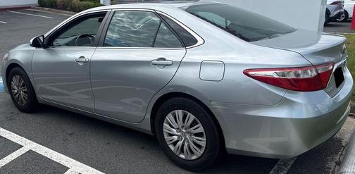 Celestial Silver Metallic 2017 Toyota Camry LE