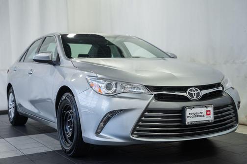 Celestial Silver Metallic 2017 Toyota Camry LE