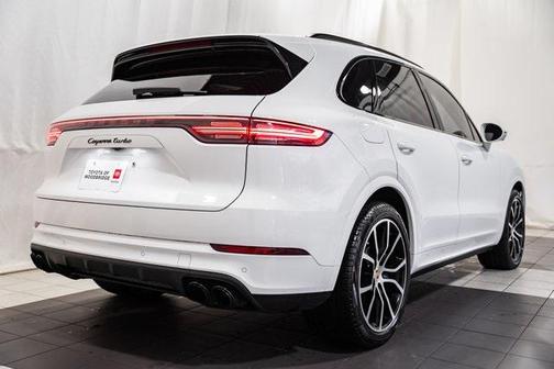 2021 Porsche Cayenne Turbo