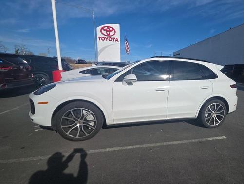 2021 Porsche Cayenne Turbo