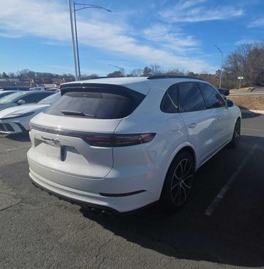 2021 Porsche Cayenne Turbo
