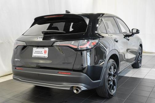Crystal Black Pearl 2025 Honda HR-V AWD Sport
