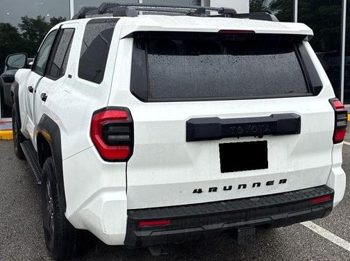 Ice 2025 Toyota 4Runner SR5
