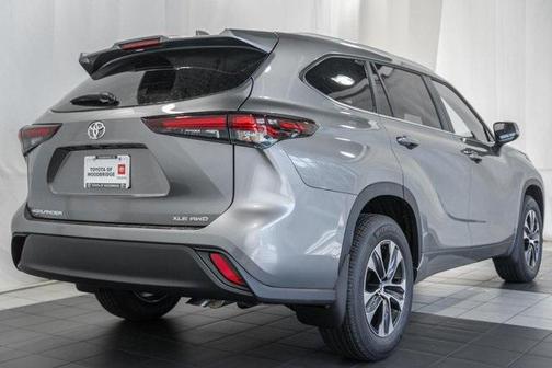 2025 Toyota Highlander XLE
