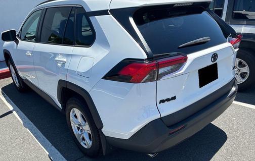 Super White 2021 Toyota RAV4 XLE