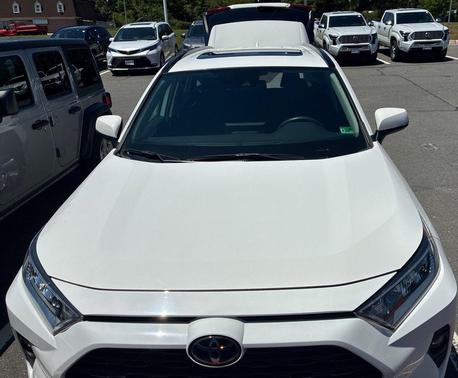 Super White 2021 Toyota RAV4 XLE