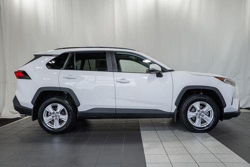 Super White 2021 Toyota RAV4 XLE